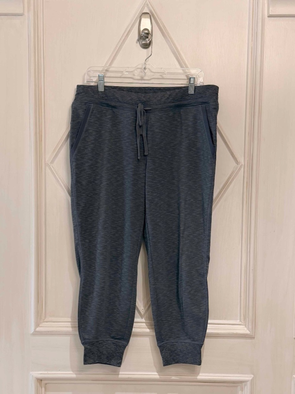 Athleta Heather Gray Cropped Leisure Jogger Pants